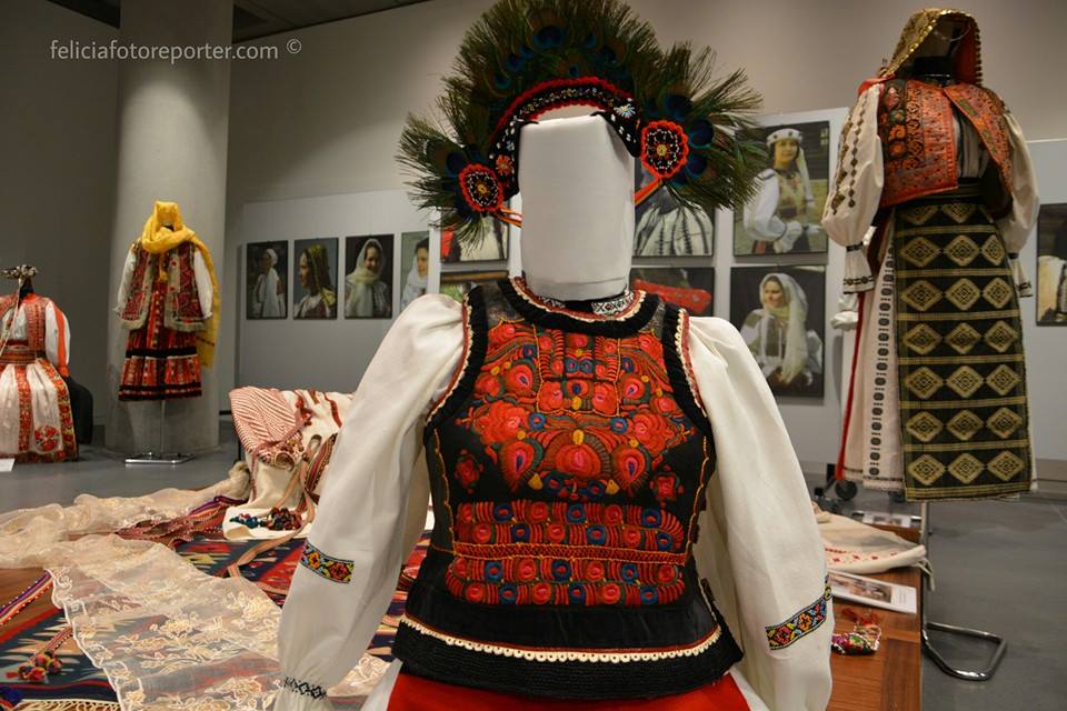 Expoziţia etnografică românească “feminitate şi împodobire” la Milano