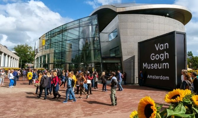 Donație Rediviva la Muzeul Vincent van Gogh din Olanda
